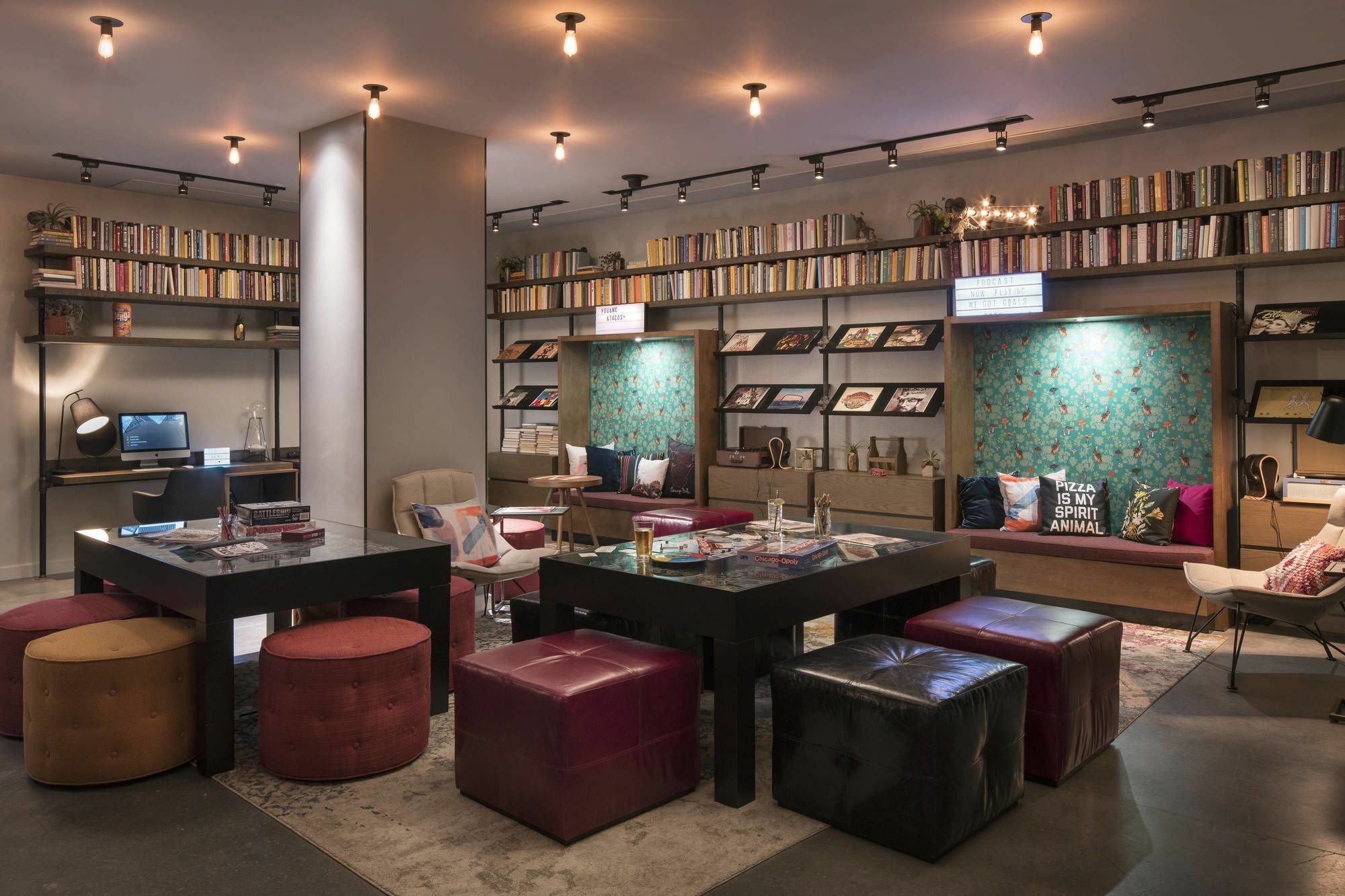 Готель Moxy Chicago Downtown Екстер'єр фото